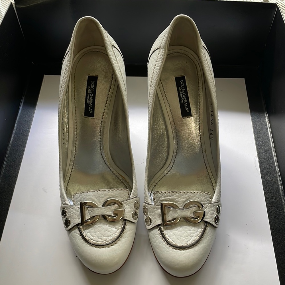 Dolce & Gabbana White Wedges